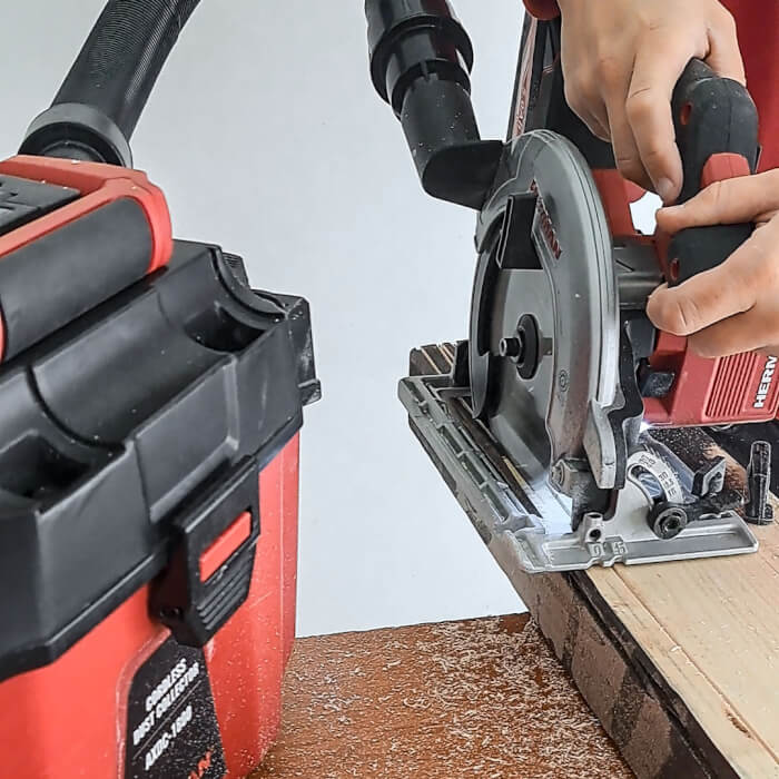 AKTION! Akku-Drehschlagschrauber HERMAN AXI-1801 | 18,0 V Komplett | Akku-Staubsauger GRATIS