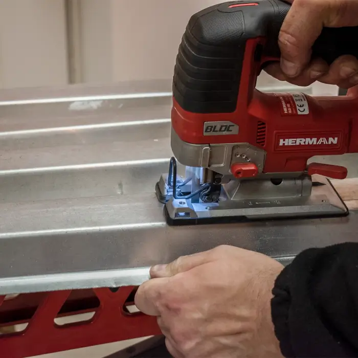 Akku-Stichsäge HERMAN AXJS-1801 | 18,0 V 5Ah | Komplett | Garantie: 3 Jahren