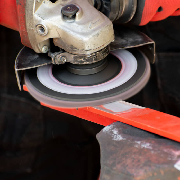 Lamellenscheibe - Keramikkorn HERMAN LX-30 Punta Für rostfreie und legierte Stähle