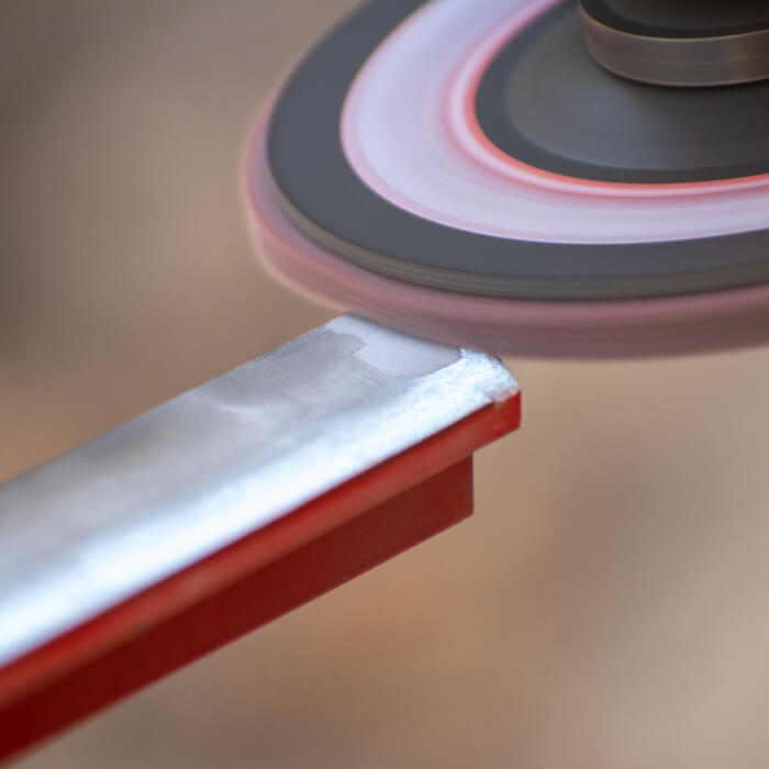 Lamellenscheibe - Keramikkorn HERMAN LX-30 Punta Für rostfreie und legierte Stähle